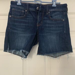 american eagle jean shorts size 2